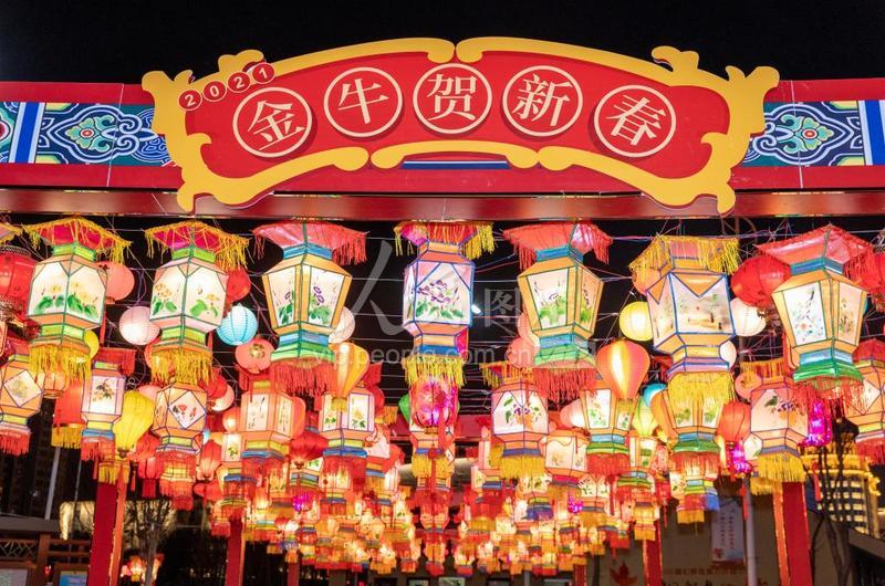 山西运城:金牛贺新春-人民图片网