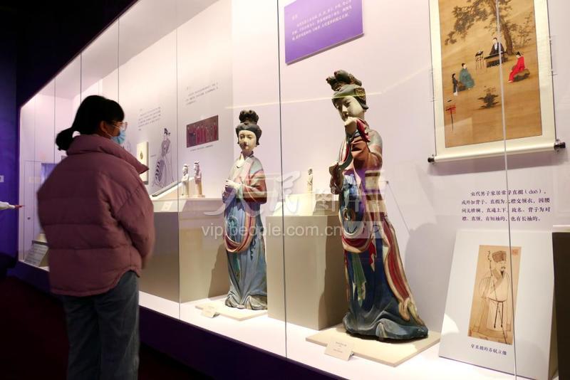 北京:中国古代服饰文化展在国博举办-人民图片网