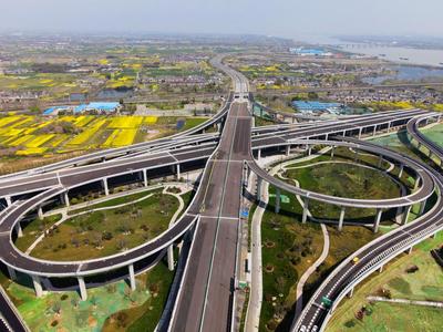 江苏扬州城市快速路助力新发展