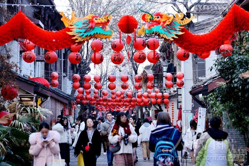 浙江杭州:张灯结彩 喜迎新春佳节-人民图片网