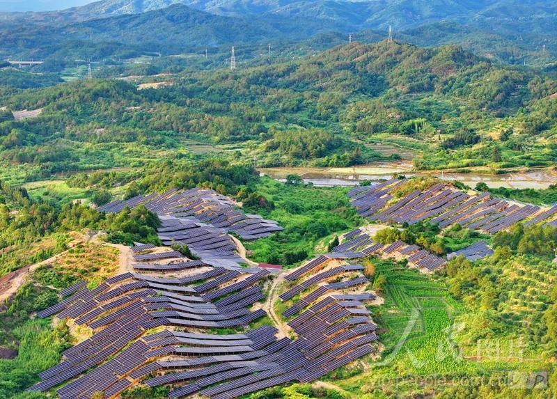 江西南丰：绿色能源助农“阳光”增收-人民图片网