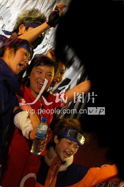 江苏扬州:首届COSPLAY动漫节开幕-人民图片网