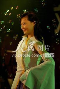 江苏扬州:首届COSPLAY动漫节开幕-人民图片网