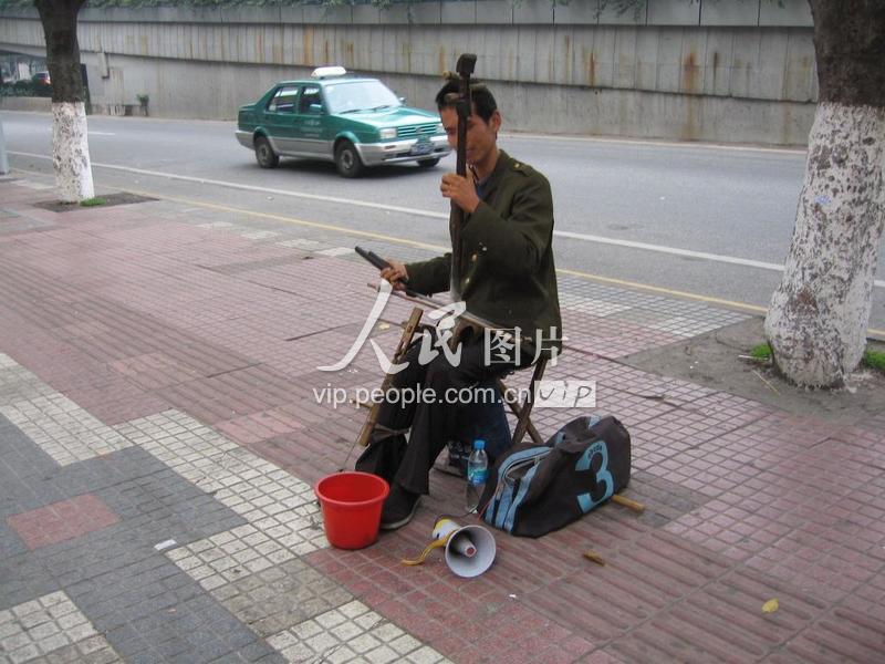 广州街头乞讨众生像-人民图片网