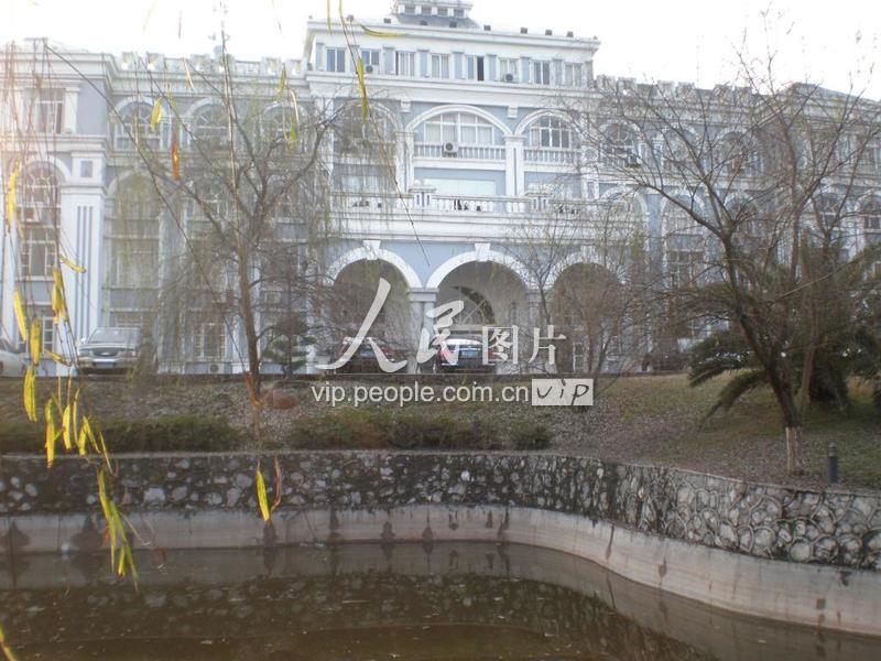 城市之门——江西萍乡市安源区政府的大门-人民图片网