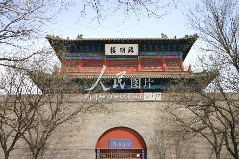 河北张家口市宣化区的明代古建筑镇朔楼-人民图片网