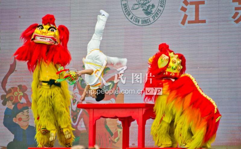 第十届全国舞龙舞狮锦标赛在江苏扬中开赛-人民图片网