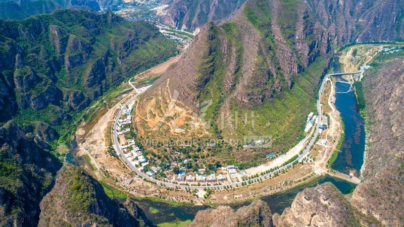 北京：俯瞰“中国房山世界地质公园”十渡园区-人民图片网