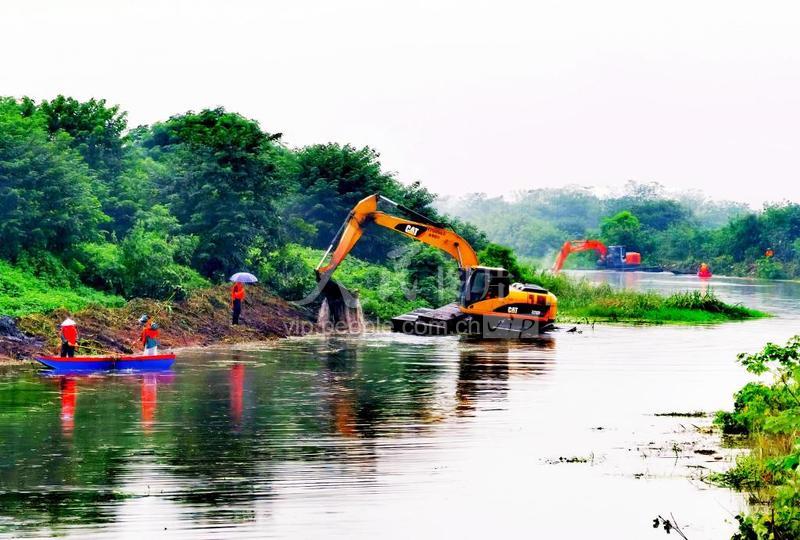安徽铜陵清淤河道保障城市排涝
