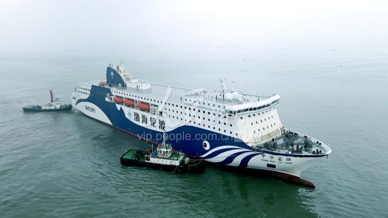 山东荣成中华富强号试航