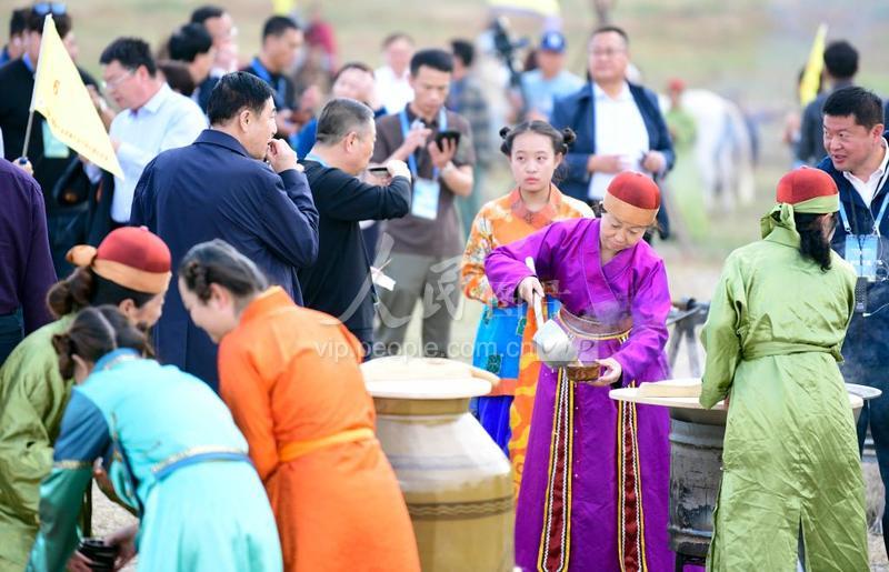内蒙古赤峰:大型契丹民族风情实景剧《相约辽上京》首演