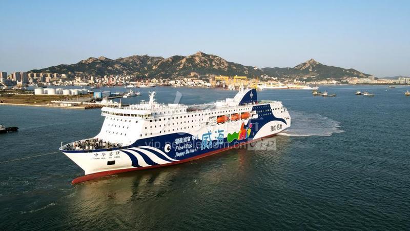 山东荣成中华富强号交付使用