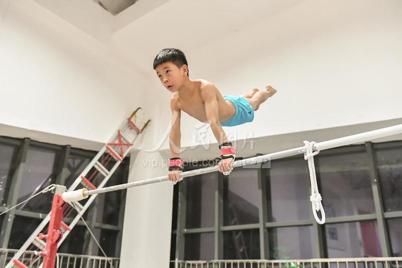 合肥:体操雏鹰从这里起飞-人民图片网