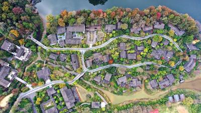 图片说明:2021年11月28日,俯瞰贵州省黔西南布依族苗族自治州贞丰县三