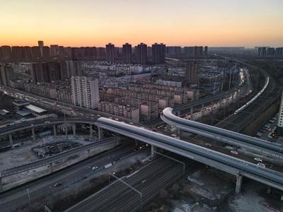 沈阳胜利大街揽军路跨铁路转体桥通车