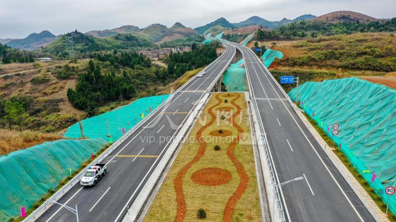 湖南永州二广高速宁远至新田连接线正式通车