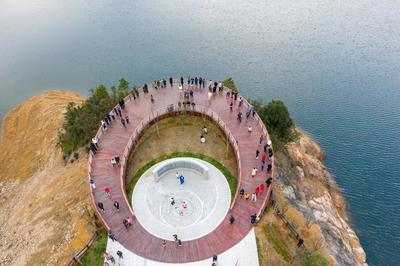 浙江龙游:高坪桥水库库区成网红打卡点