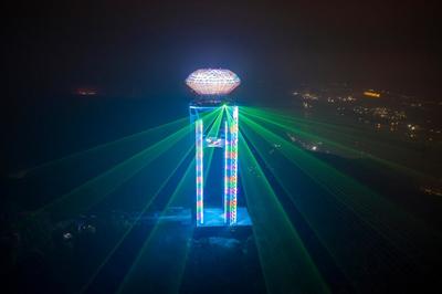 广西梧州璀璨宝石流光溢彩迎元宵