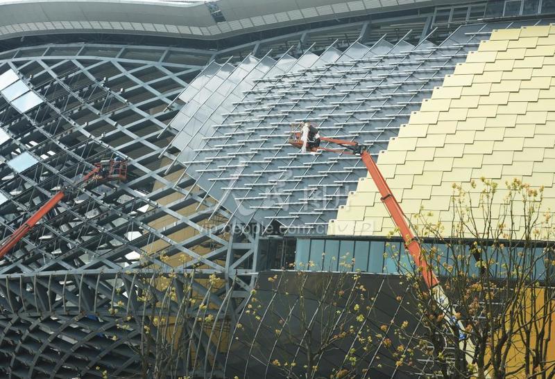 加快杭州亚运会乒乓球馆建设外立面金碧辉煌