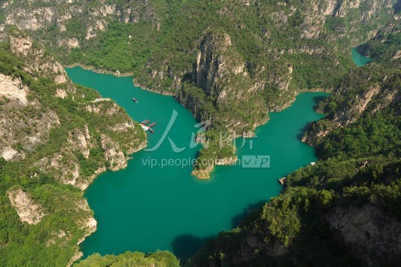 河南焦作：太行深山峡谷碧水如玉-人民图片网