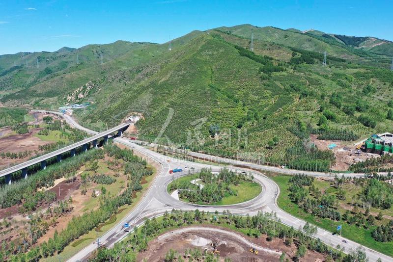 河北张家口:太锡铁路太崇段工程顺利推进