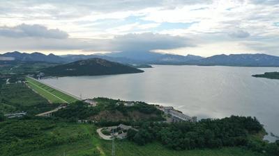山东威海米山水库风景如画