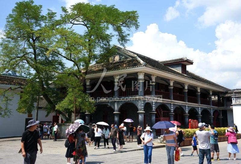 贵州遵义:暑期红色旅游热-人民图片网