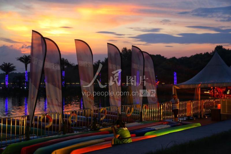 江西芦溪:凤栖小镇日落美如画