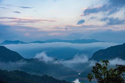 广西蒙山:茶山水库美景入画来