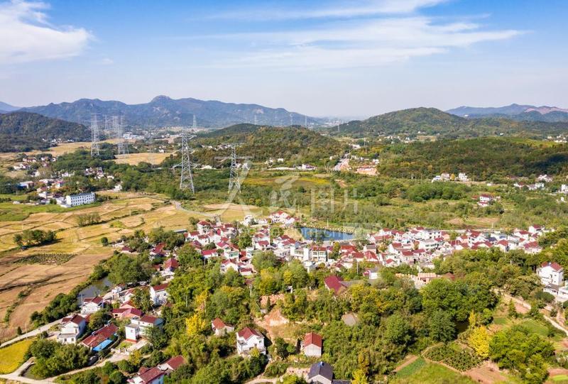 安徽芜湖:美丽乡村秋色如画-人民图片网