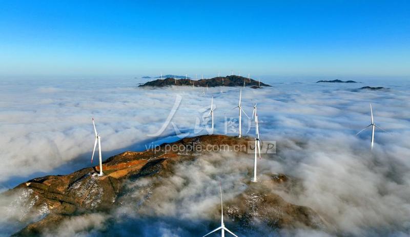 湖南常宁云海流淌天堂山