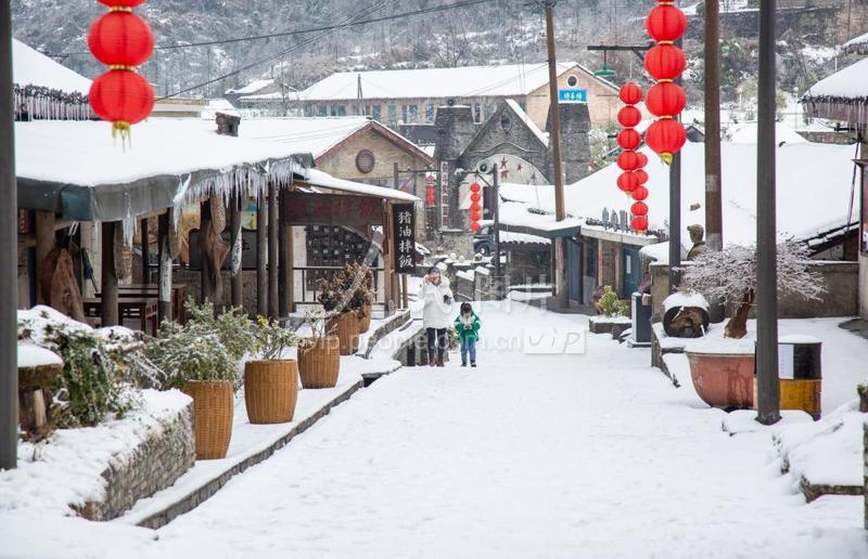 贵州万山:春雪中的朱砂古镇-人民图片网