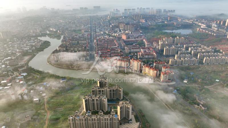 湖南常宁:晨雾缭绕 美如仙境-人民图片网