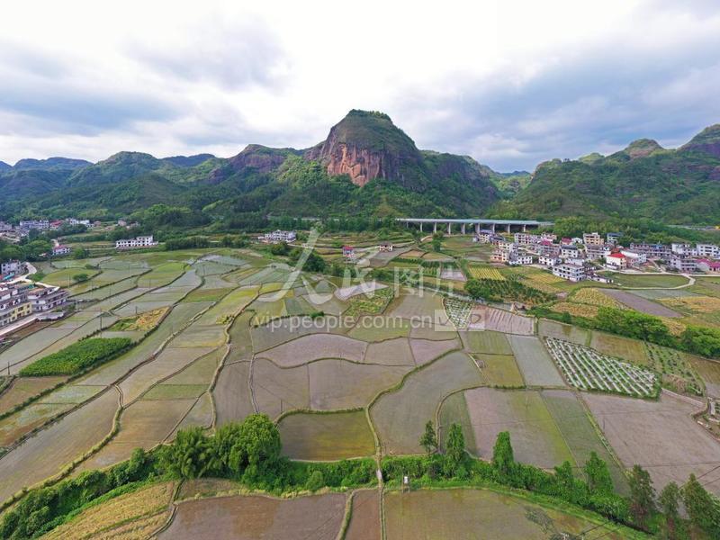 江西兴国:田园如画-人民图片网