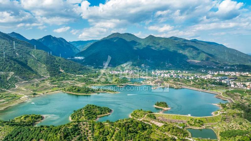 浙江仙居水库景如画