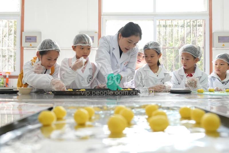 重庆:共学食品知识 共筑美好“食”光-人民图片网