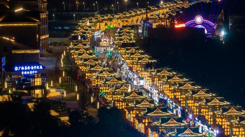 广西南宁:“夜经济”红火-人民图片网