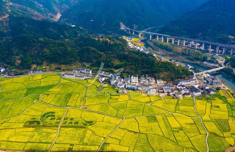 湖南怀化：美丽乡村添锦绣-人民图片网
