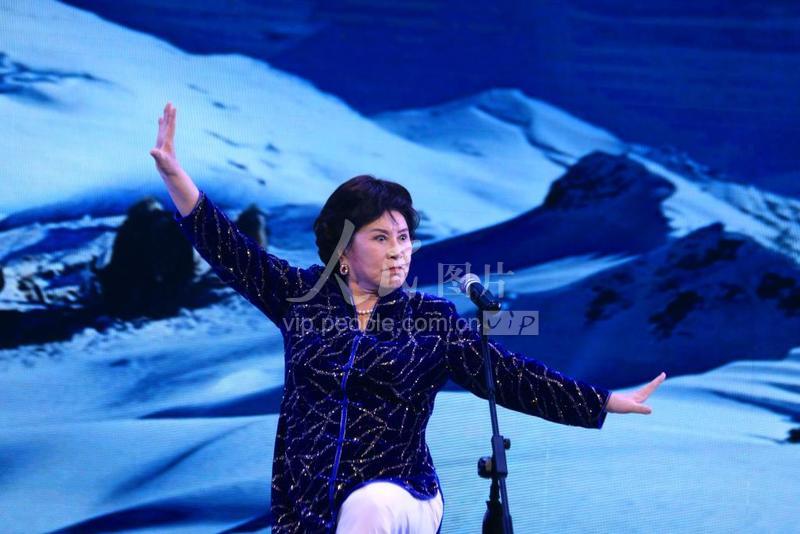 全国道德模范故事汇基层巡演走进甘肃敦煌-人民图片网