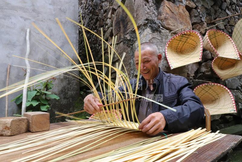 浙江临海：指尖竹编 助力共富-人民图片网