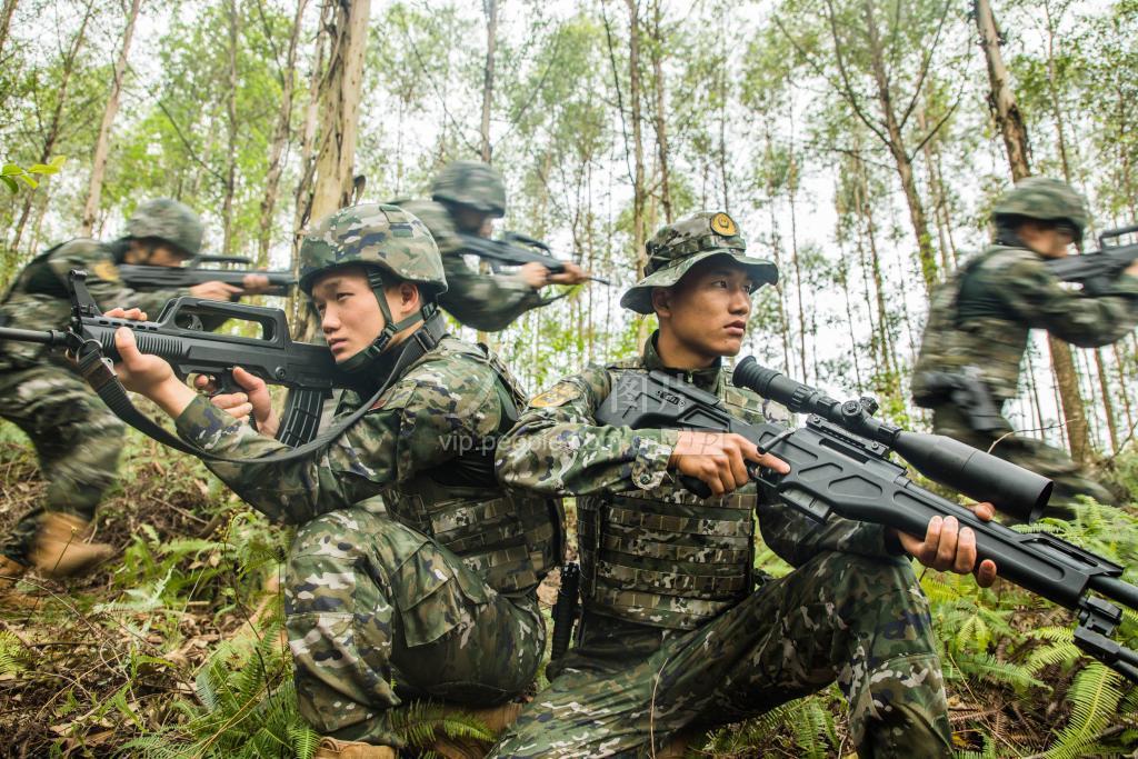 广西来宾:武警官兵开展实战化训练-人民图片网