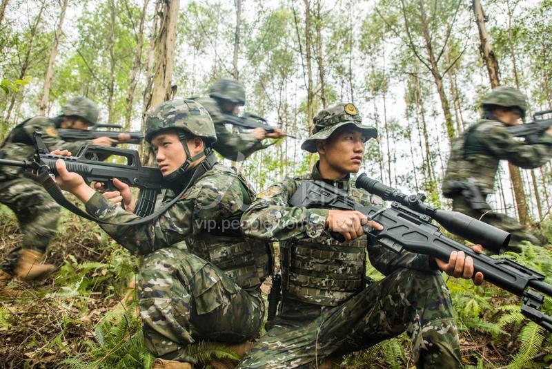 广西来宾:武警官兵开展实战化训练-人民图片网