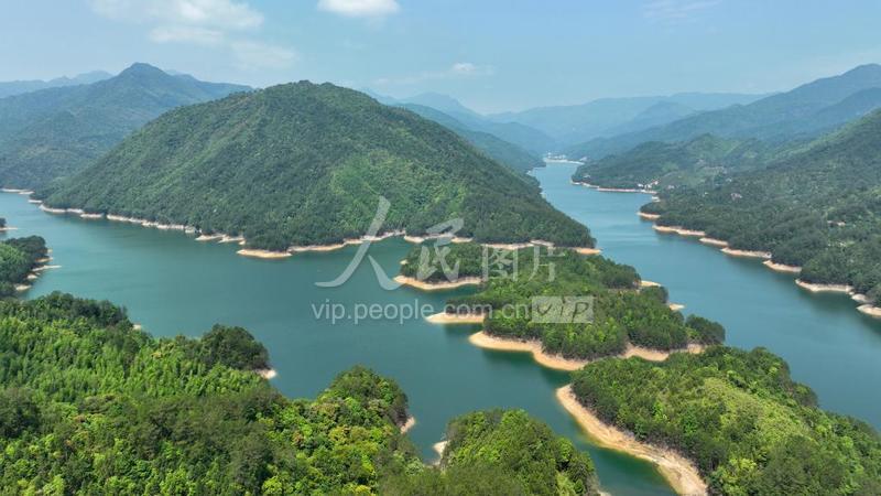 江西上犹:龙潭水库生态美-人民图片网