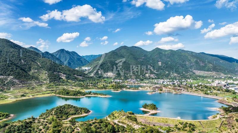 浙江仙居：生态水库 景色如画-人民图片网
