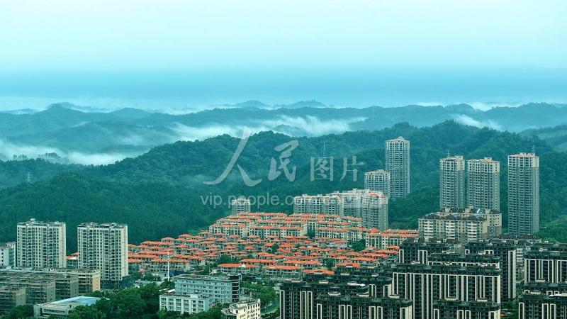 江西宜丰：连绵青山入画来-人民图片网
