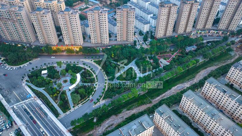 甘肃平凉:“口袋公园”装满市民“微幸福”-人民图片网