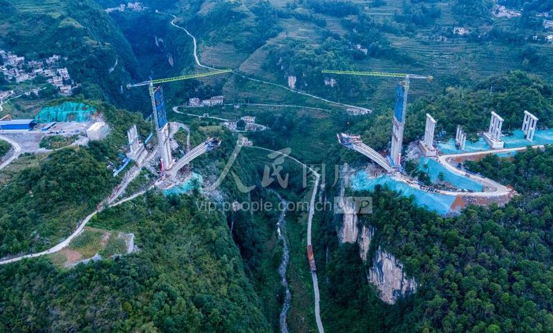贵州纳雍:高速公路建设助力乡村振兴-人民图片网