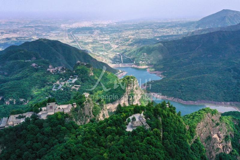 甘肃平凉:崆峒山美景如画-人民图片网