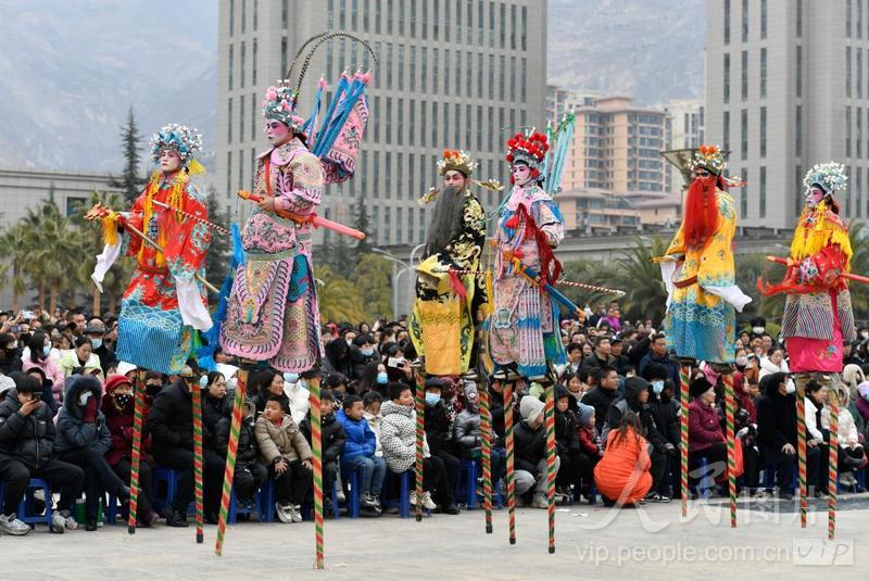 甘肃陇南:社火汇演迎元宵-人民图片网