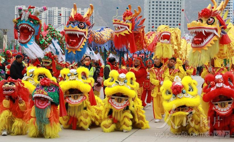 甘肃陇南:社火闹春迎元宵-人民图片网